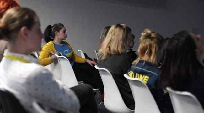 Сестры по оружию: В Киеве прошел слет женщин-ветеранов войны на Донбассе 15