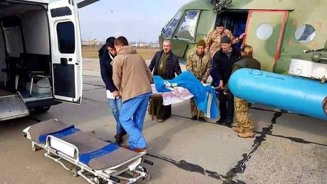 В Одесский военный госпиталь вертолетом эвакуировали двух военнослужащих, - волонтер Танцюра 02