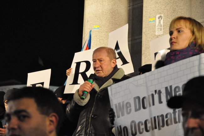 Украина, помни: Крым оккупирован, - в центре Киева прошла акция ко дню крымского сопротивления оккупантам 03