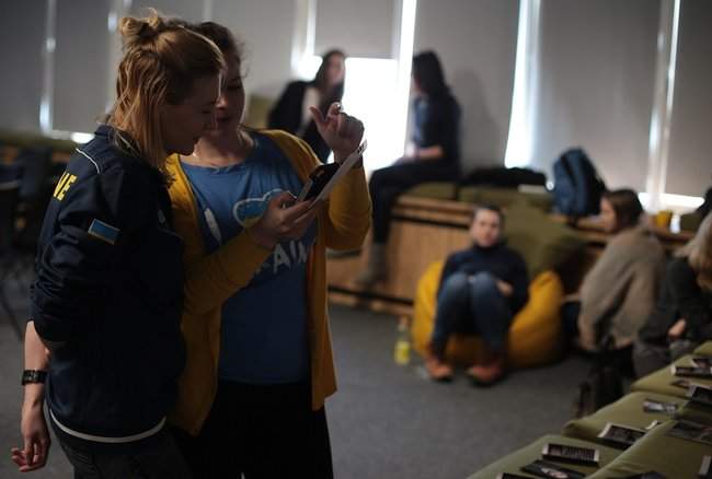 Сестры по оружию: В Киеве прошел слет женщин-ветеранов войны на Донбассе 08