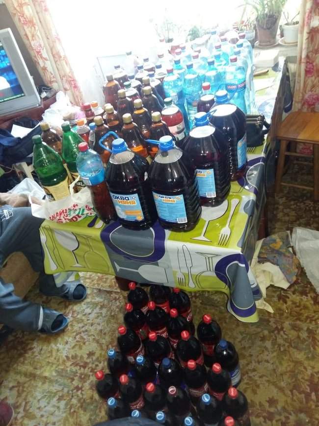 Житель Полтавщины изготавливал с целью сбыта фальсифицированный алкоголь из недоброкачественного сырья: изъято товаров на 2,5 млн грн 09