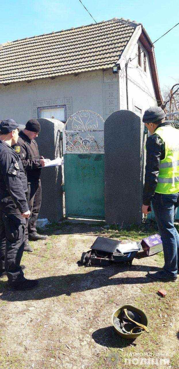 Боевая граната обнаружена на воротах частного дома на Одесчине, - Нацполиция 01