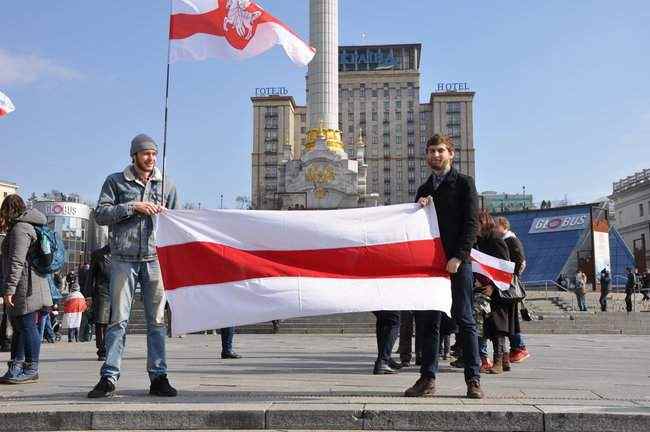 Жыве Беларусь!, - в центре Киева прошла акция посвященная Дню Воли 08