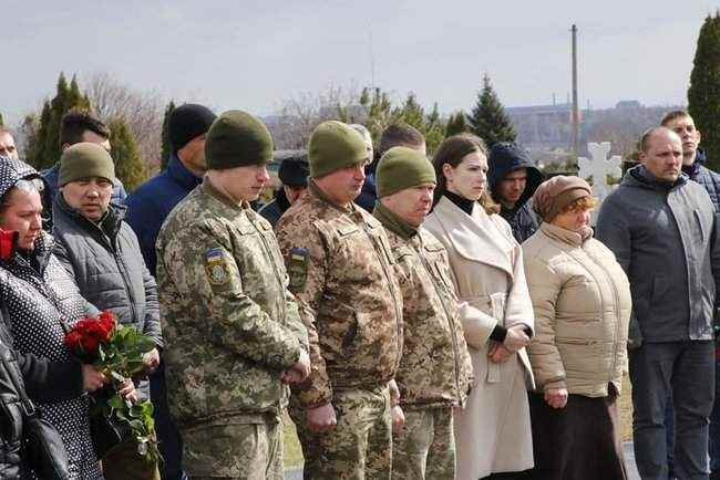 С бойцом 93-й ОМБр Сергеем Валахом, погибшим на Донбассе, простились в Днепре 06