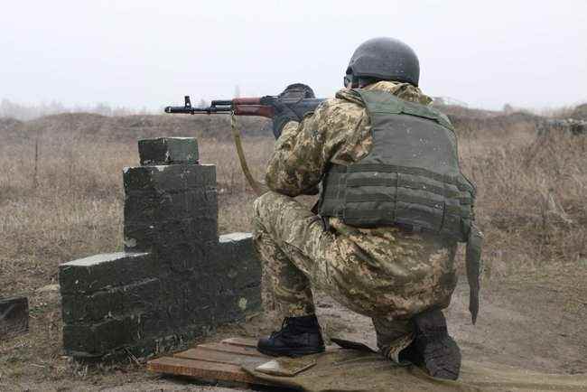 Учебные сборы с бойцами территориальной обороны прошли на Харьковщине 04