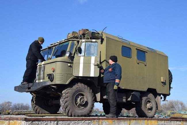 Новый отдельный полк оперативного обеспечения получил 25 образцов спецтехники, - Минобороны 03