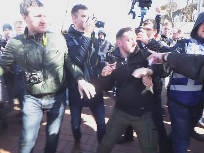 Порошенко провел народную встречу в центре Киева (обновлено) 12