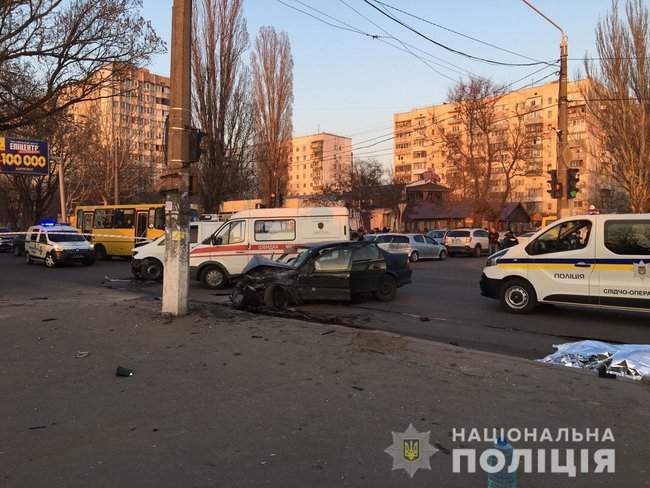 В ДТП в Одессе, в котором погиб нацгвардеец, травмированы четверо человек, - НПУ 01