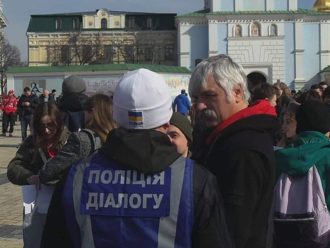 Мусор, п*дор, я тебе зафіксував, - полиция в Киеве задержала националистов Корчинского, протестующих против Марша женщин 03