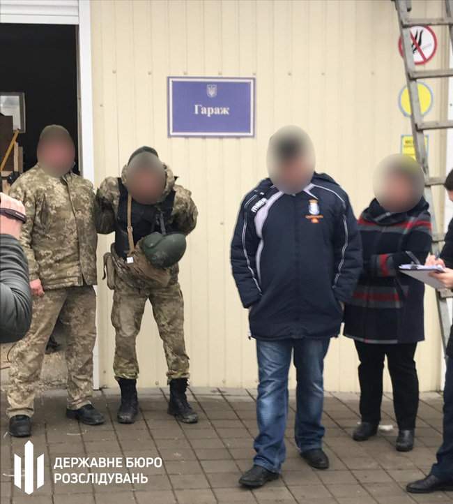 Выстрелил из автомата в упор и добивал лежачего ногами: В ГБР рассказали подробности убийства пограничника на Львовщине 03