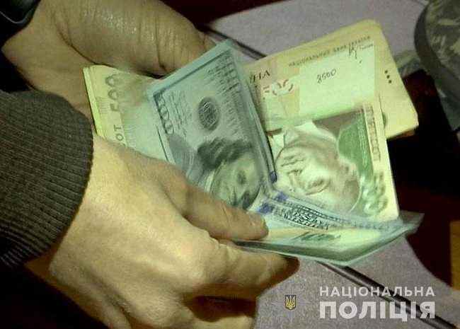 Двое киевлян предлагали $5 тысяч футболистам за проигрыш в футбольном матче в Запорожской области, - Нацполиция 02