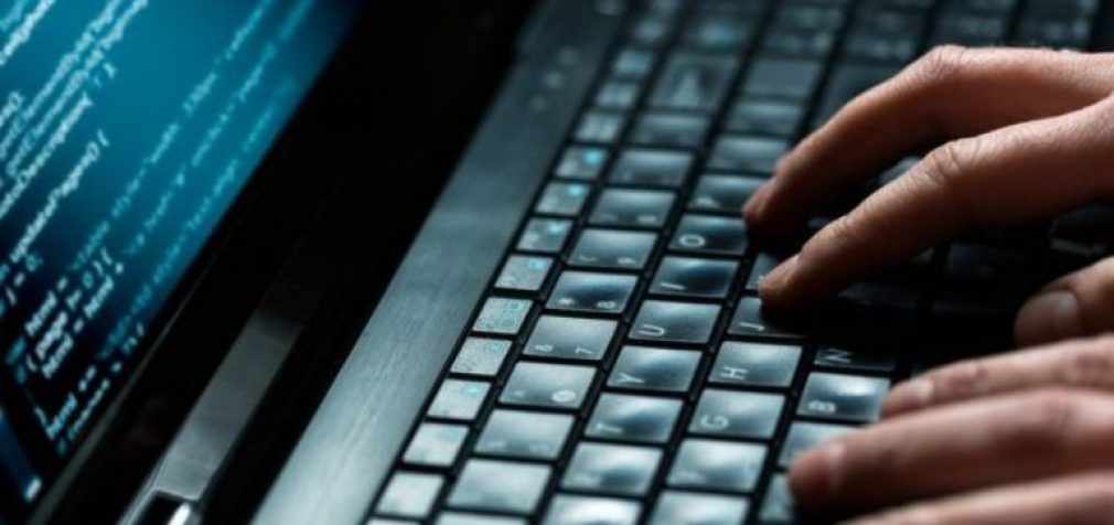 Демпартия США заявила о хакерской атаке