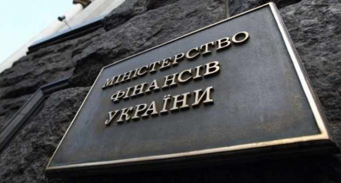 Колебание курса на 1 гривну увеличивает госдолг более чем на 40 млрд гривен, — Маркарова