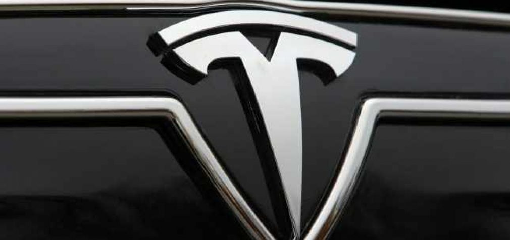 Tesla разрабатывает одноместный мини-электромобиль, — Маск