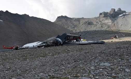Самолет времен Второй мировой с пассажирами на борту разбился в Швейцарии