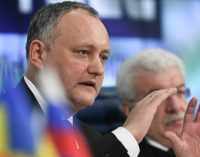 В Молдове отстранили от должности президента Додона