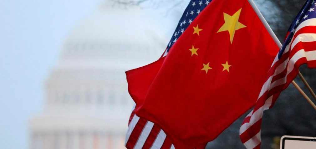 США ударили по Китаю санкциями за покупку оружия у России — WSJ
