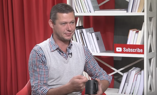 За Оппозиционным блоком и БПП стоит один кукловод, — эксперт