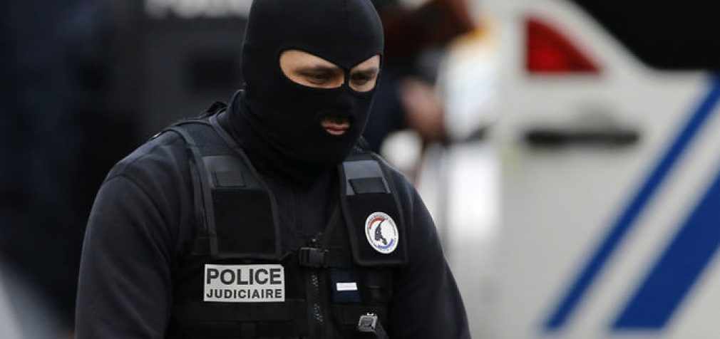 «Притворялся мертвым»: во Франции задержали украинского чиновника-коррупционера — Европол