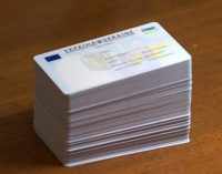 В Украине с 1 ноября можно менять обычный паспорт на ID-карту: как это сделать и сколько стоит