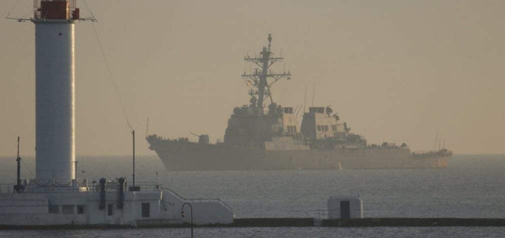Эсминец ВМС США с крылатыми ракетами “Томагавк” USS Donald Cook зашел в порт Одессы. ФОТОрепортаж