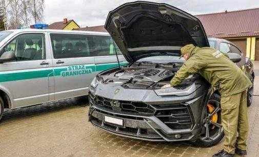 Украинец пытался выехать из Польши на угнанном в Швейцарии Lamborghini Urus: его задержали на границе. ФОТО