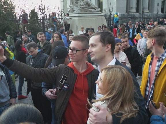 Под Администрацией президента в Киеве прошла акция Дякую, Петре! (обновлено) 19