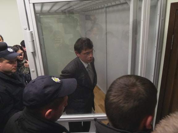 Суд определил меру пресечения экс-нардепу Крючкову в виде ареста на 45 суток с альтернативой залога 7,1 млн грн 03