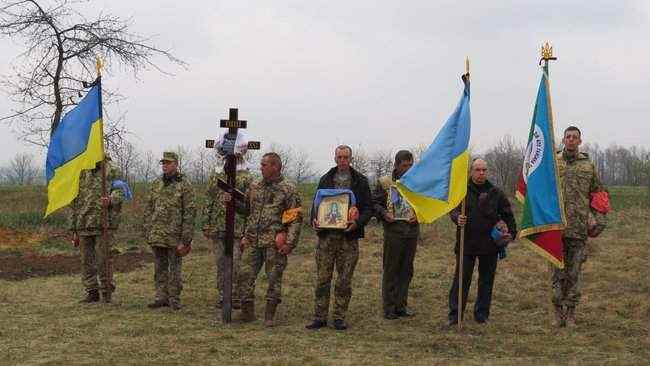 С воином 57-й ОМПБр Юрием Фармагеем, погибшим на Донбассе, простились на Виннитчине 09