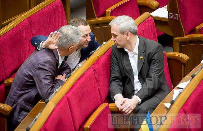 Раздевающийся Шуфрич, звонок Сивака Папиеву и Мусий в гостях у Бахтеевой, - день работы ВР 10 апреля 05