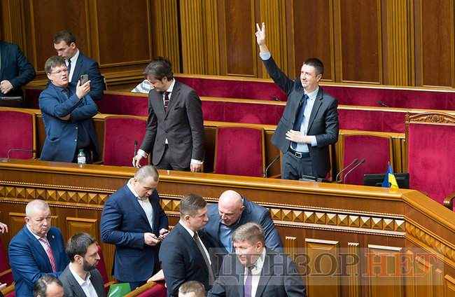 Как Рада закон об украинском языке принимала 05