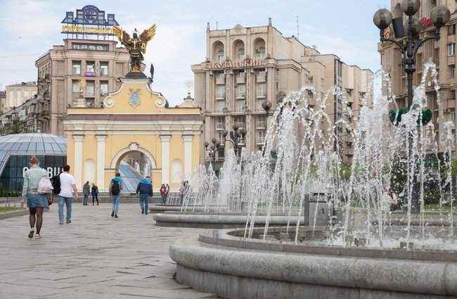 В центре Киева заработали 6 фонтанов 08