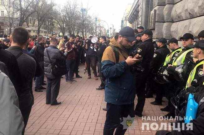 Акция в центре Киева прошла без нарушений правопорядка, - Крищенко 03