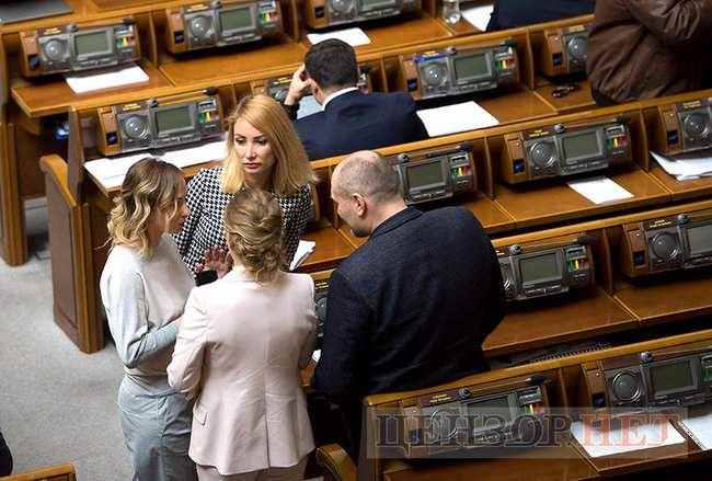 Рассмотрение закона о языке, боги древнего Египта, и оппоблоковец Мороко, которому кто-то весь мозг выел с утра, - день работы ВР 24 апреля 19