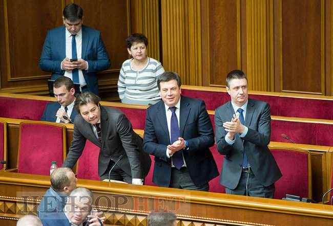 Как Рада закон об украинском языке принимала 10