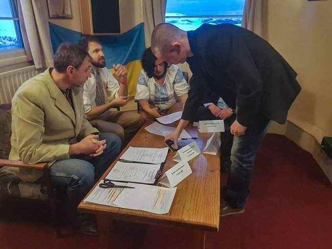 Явка 100%: на выборах проголосовали участники украинской антарктической экспедиции 07