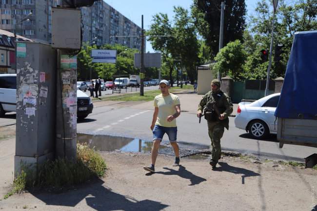 В одесской исправительной колонии вспыхнули беспорядки: СМИ сообщают о пожаре и массовом побеге заключенных 11