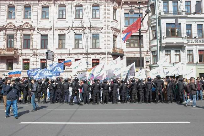 На первомайских акциях в России задержали 124 человека 18