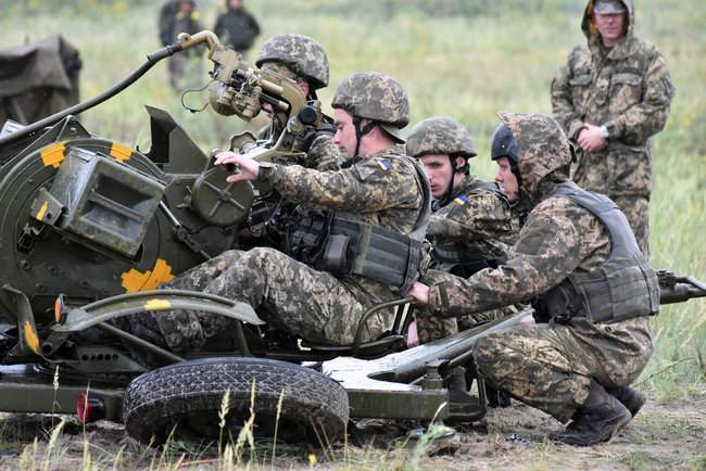 На Днепропетровщине прошли тактические учения с боевыми стрельбами 03