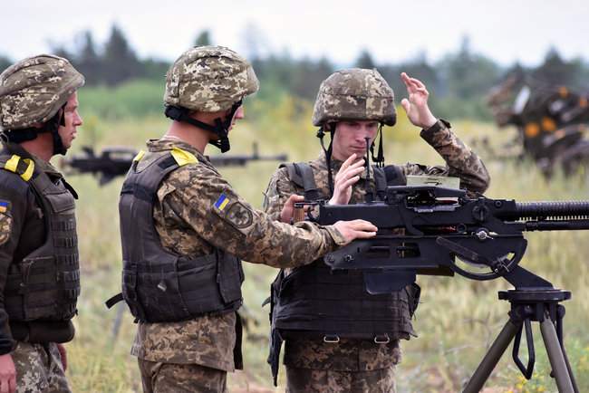 На Днепропетровщине прошли тактические учения с боевыми стрельбами 05