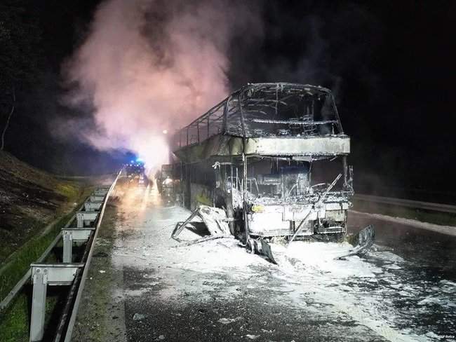 Автобус Киев - Прага сгорел дотла в Польше 03