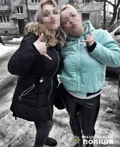 Жительница Львова пыталась продать за $2700 свою 17-летнюю дочь для сексуальной эксплуатации за границей 03