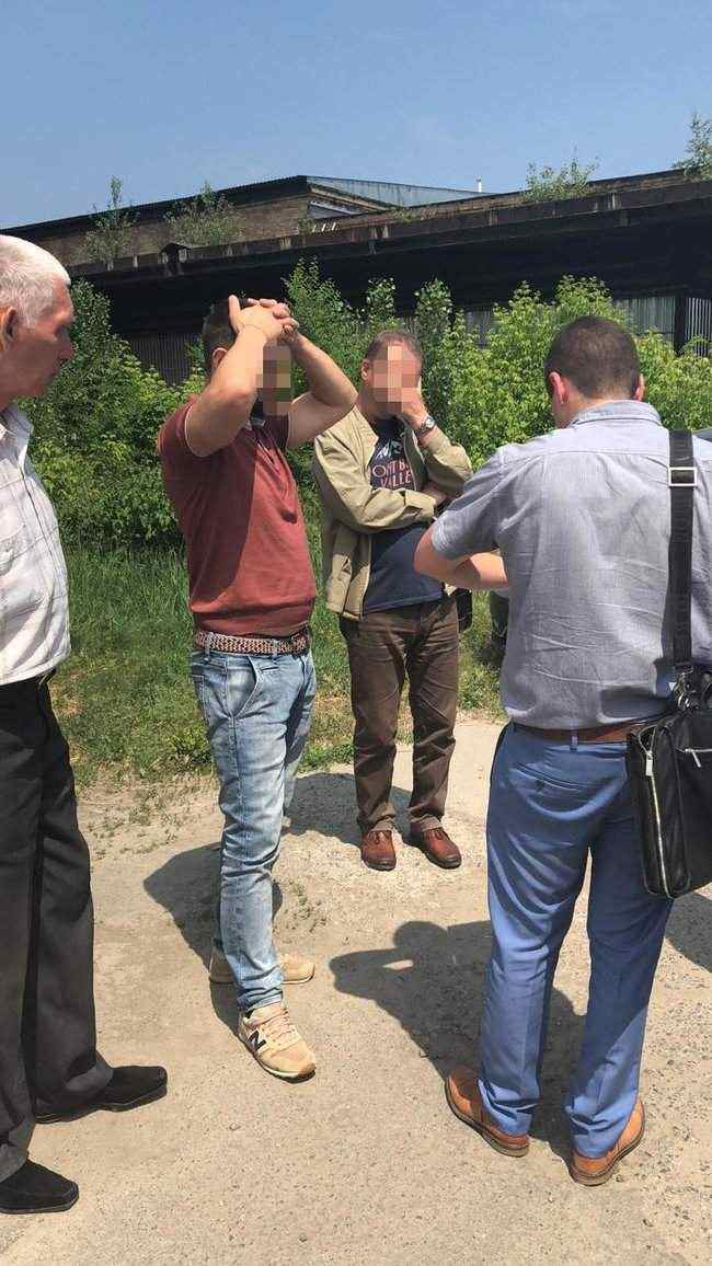 Двое чиновников филиала Укрзализныци задержаны на взятке 270 тыс. грн, - прокуратура 01