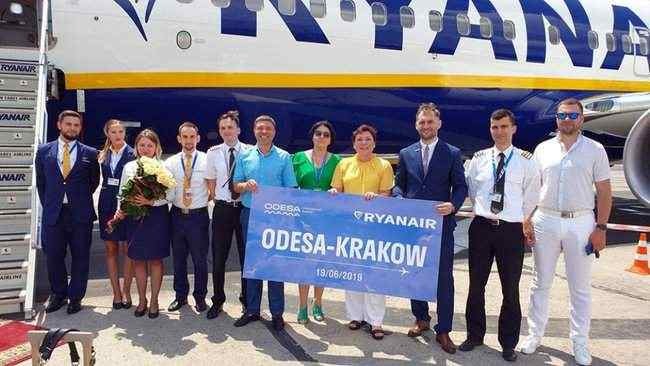 Лоукостер Ryanair начал полеты из Одессы в польский Краков 01