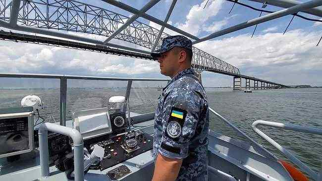 Переданные ВМС Украины два катера типа Island прошли испытания в США 02