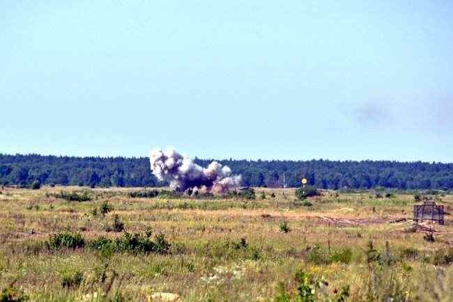 Тактические учения с боевой стрельбой подразделений реактивной артиллерии проходят на Черниговщине 09