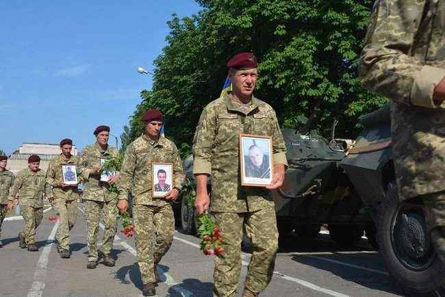 Десантники 79-й ОДШБр вернулись в Николаев после 8 месяцев службы в зоне проведения ООС 05