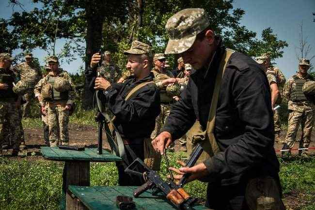 Соревнования на лучший танковый экипаж прошли на Донетчине 06