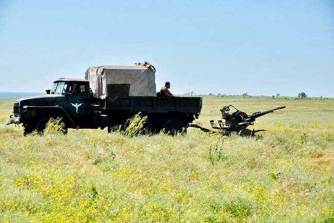 На Донетчине прошел финал соревнований на лучший боевой расчет зенитчиков ЗУ-23-2 Сил ООС 01