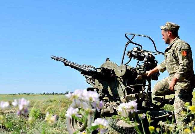 На Донетчине прошел финал соревнований на лучший боевой расчет зенитчиков ЗУ-23-2 Сил ООС 04